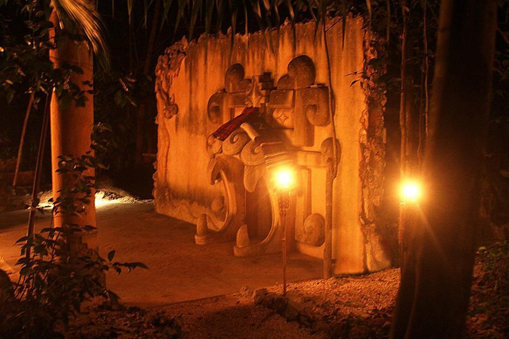 Отель La Hacienda Cancun- El Ramonal, Monkey Sanctuary Экстерьер фото