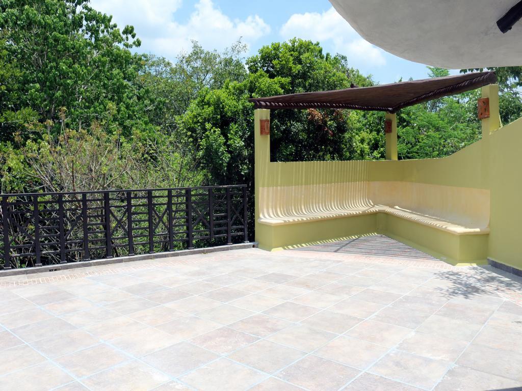 Отель La Hacienda Cancun- El Ramonal, Monkey Sanctuary Экстерьер фото