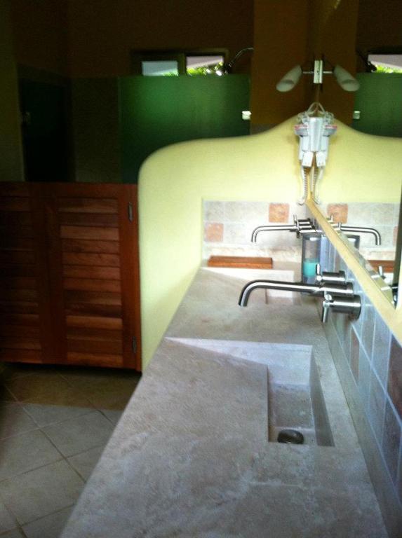 Отель La Hacienda Cancun- El Ramonal, Monkey Sanctuary Номер фото